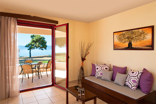 Makis in Beach Resort, Thermissia, Ermioni, Argolida